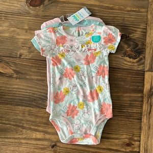 Girls Bodysuit, 3pc. Set Babysoft Cotton 6-9 months. BNWT